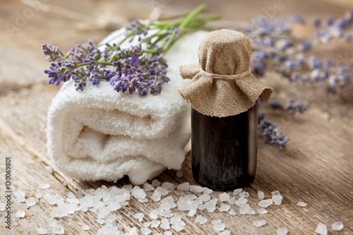 Fototapeta Naklejka Na Ścianę i Meble -  essential oil and lavender