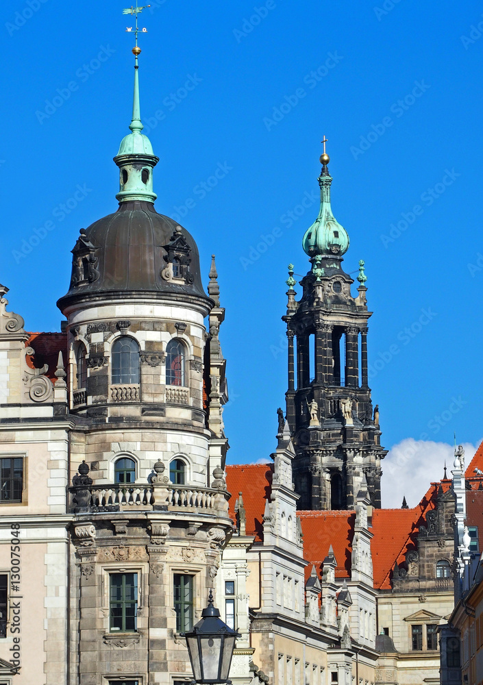 Schloss und Hofkirche in Dresden