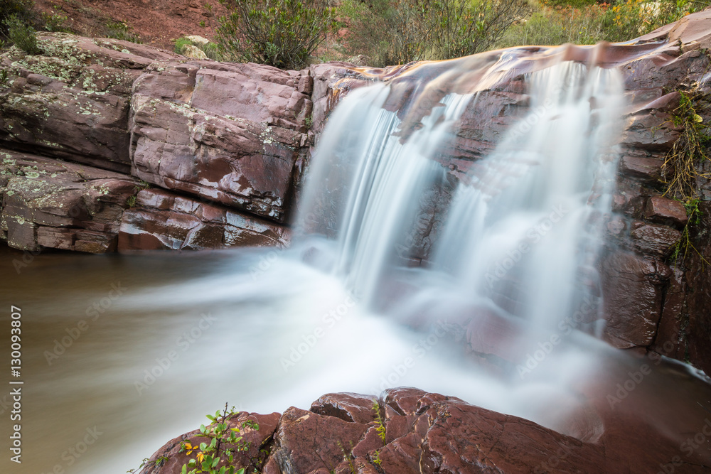 Fototapeta premium Cascada en el barranco de Aguas Negras, en la Sierra de Espadán, Castellón.