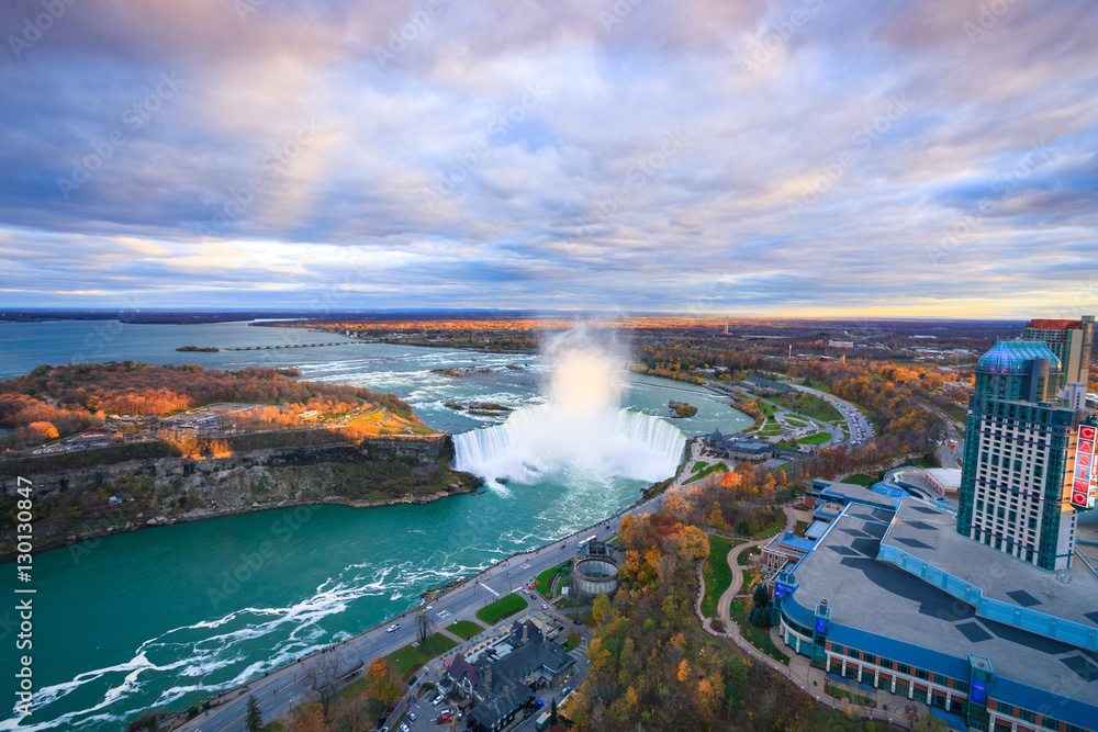Fototapeta premium Bird View of Niagara Falls Canada and America during sunset