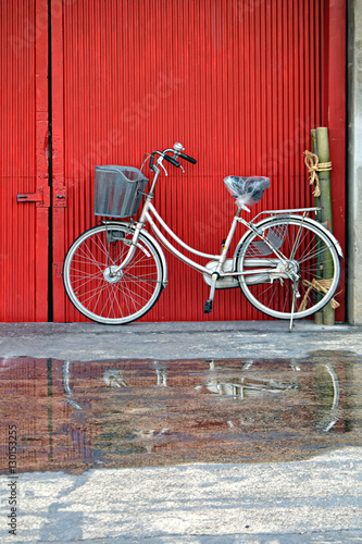 Bicycle in Front of Red Door © shige_u
