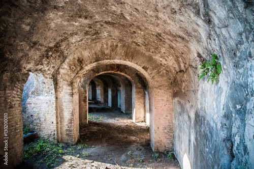 Fototapeta Naklejka Na Ścianę i Meble -  tunnel arena di Pompei