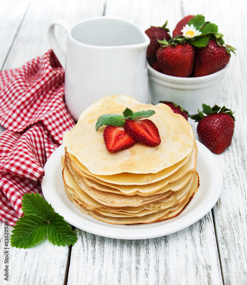 pancakes with strawberries pancakes with strawberries