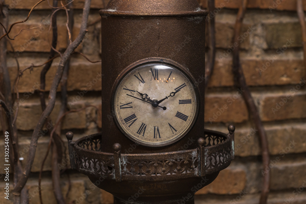 vintage  clock

