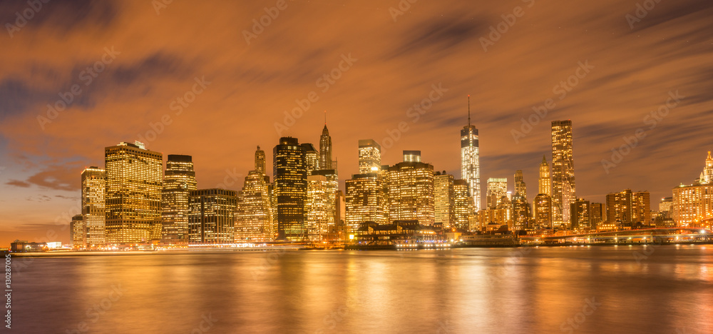 Fototapeta premium Widok na dolny Manhattan z Brooklynu