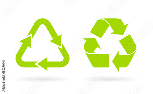 Green triangle recycled vector icon