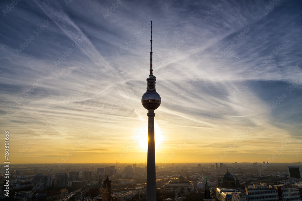 Obraz na płótnie Berlin, Germany - December 2016: TV Tower Alex with beautiful sunset, panoramic view onto Alexanderplatz
