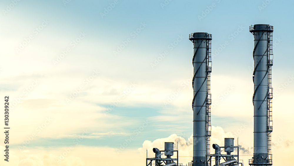 Αυτοκόλλητο The pipe of factory with beautiful sky in the evening time