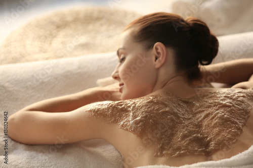 Spa concept. Young woman re...