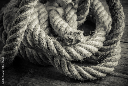 фотографія hemp rope tangle black and white photo - intricacy concept