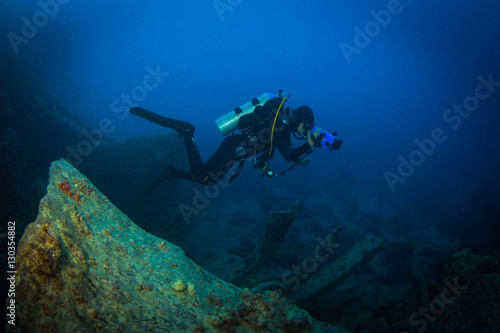 Diver on SS Thistlegorm © sergemi