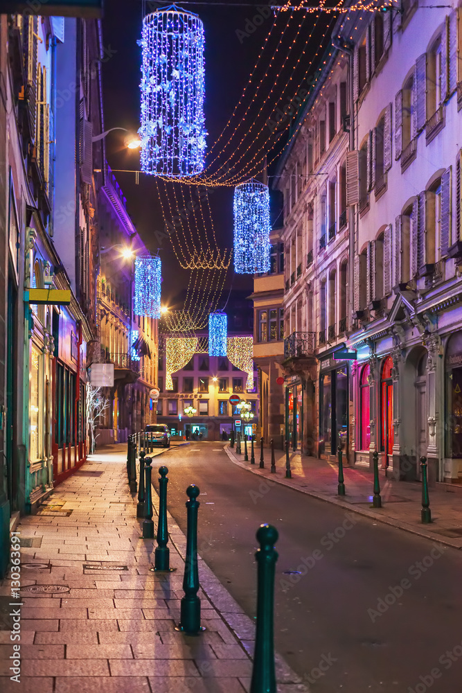 Fototapeta premium Strasbourg street in december