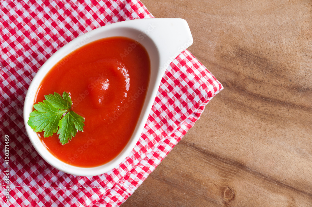 Tomato sauce (ketchup) Tomato sauce (ketchup)
