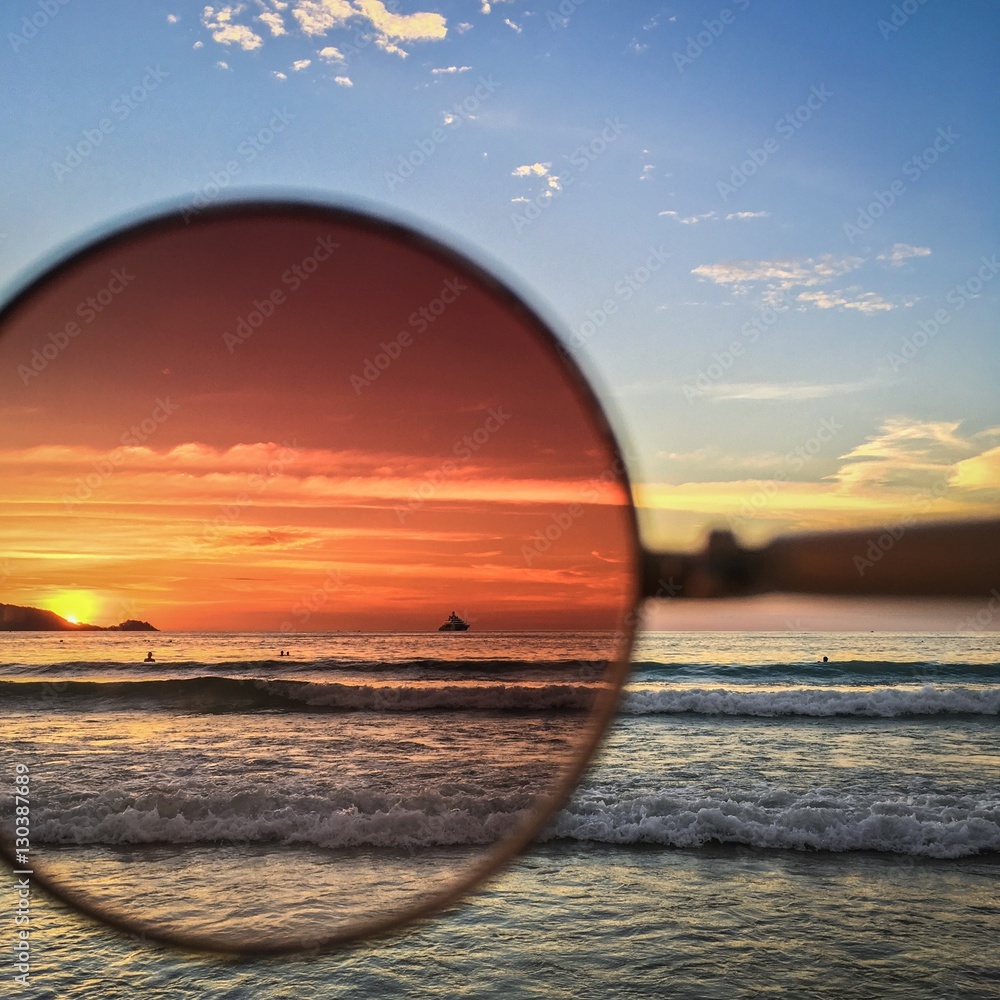 look at the sea through the Lens Sunglasses look at the sea through the Lens Sunglasses