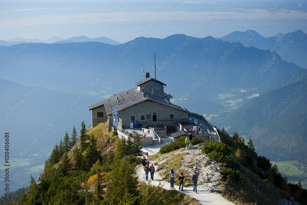 Foto de Eagle's Nest, Kehlsteinhaus, Hitler's lair at Berchtesgaden in ...