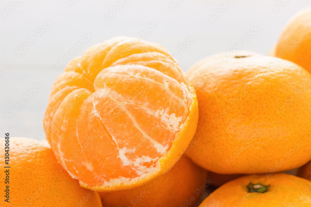 Variety of oranges in box at supermarket. Close-up of citrus, selective focus. Colors: orange, yellow. Organic diet, healthy eating Variety of oranges in box at supermarket. Close-up of citrus, selective focus. Colors: orange, yellow. Organic diet, healthy eating