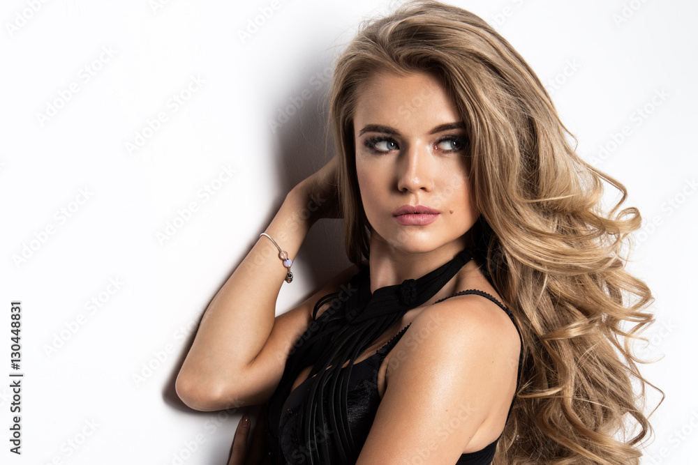 Fototapeta premium Young fashionable beauty woman