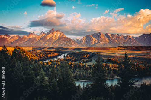 Murais de parede Grand Tetons peak at sunrise with snake river overlook in Wyoming, US