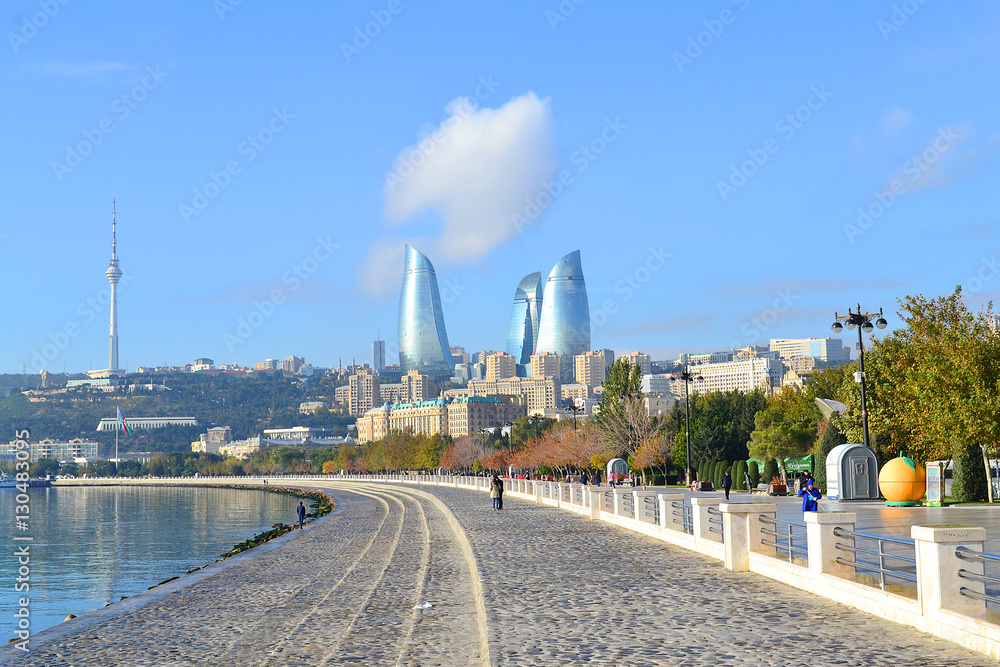 Seaside boulevard in Baku, Azerbaijan Seaside boulevard in Baku, Azerbaijan