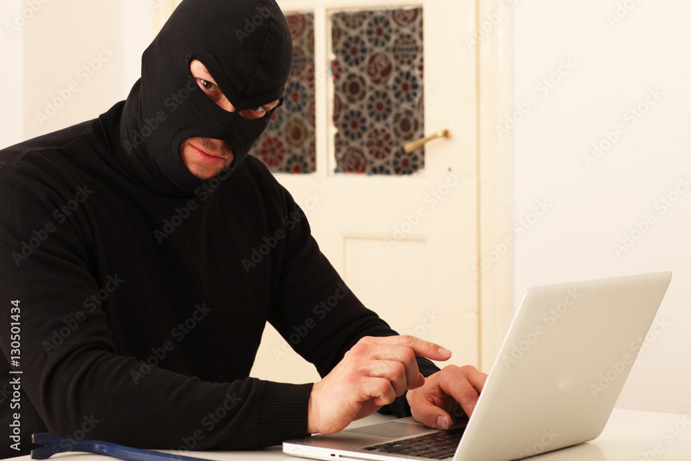 Hacker beim Datenklau