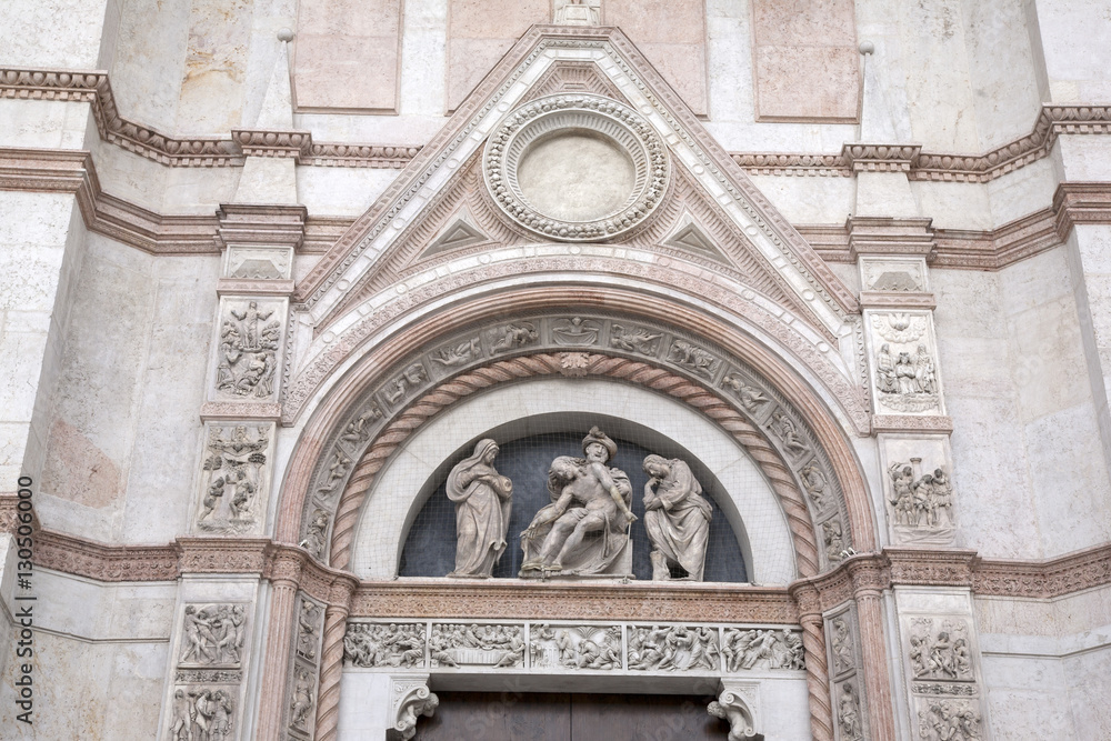 Obraz premium Cathedral Church Building; Piazza Maggiore Square; Bologna