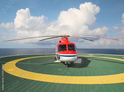 working offshore,The helicopter landed on the rig, sea, changing