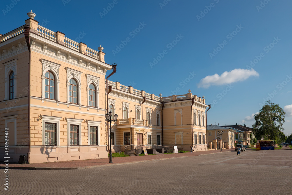 Lace Museum is a two-story stone building in Vologda
