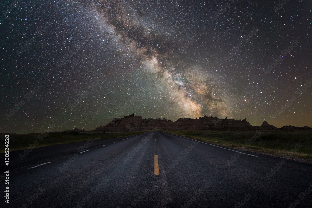 Naklejka premium Road leading to the Milky Way Galaxy 