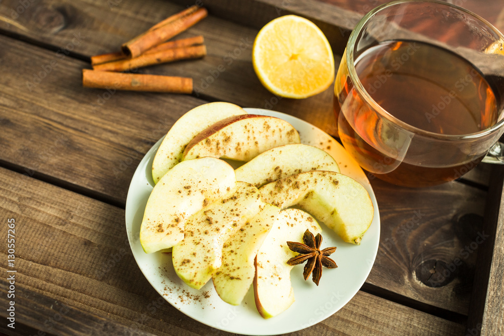 sliced apples with cinnamon and anise