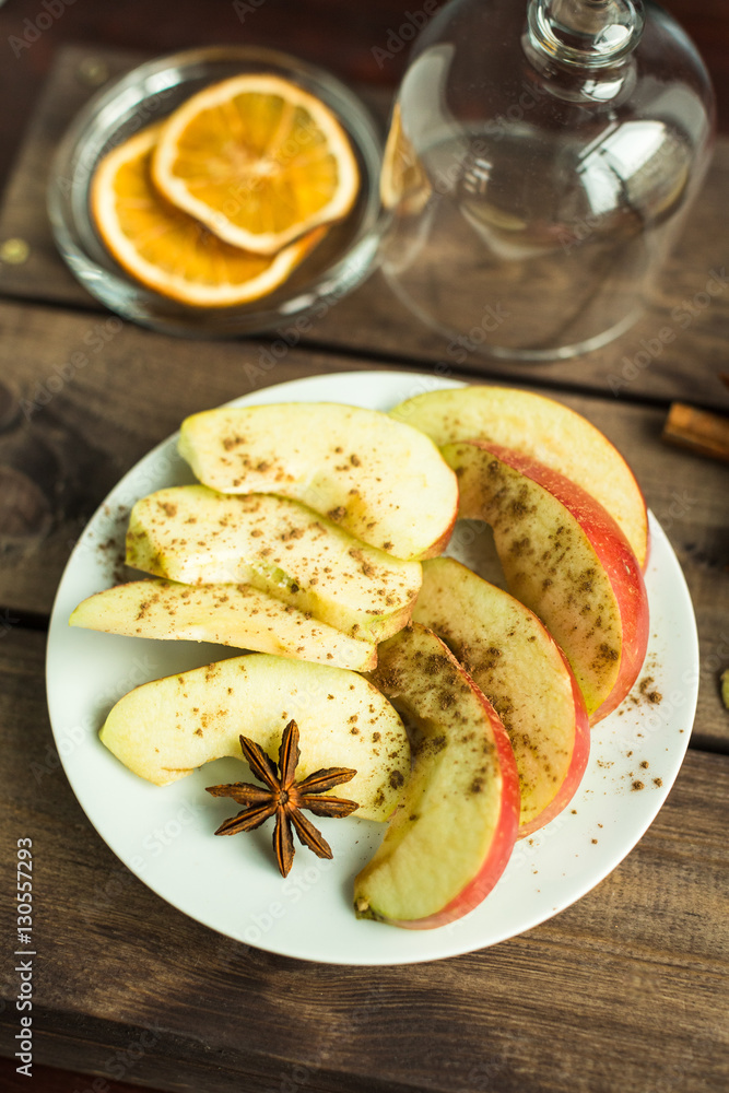 sliced apples with cinnamon and anise