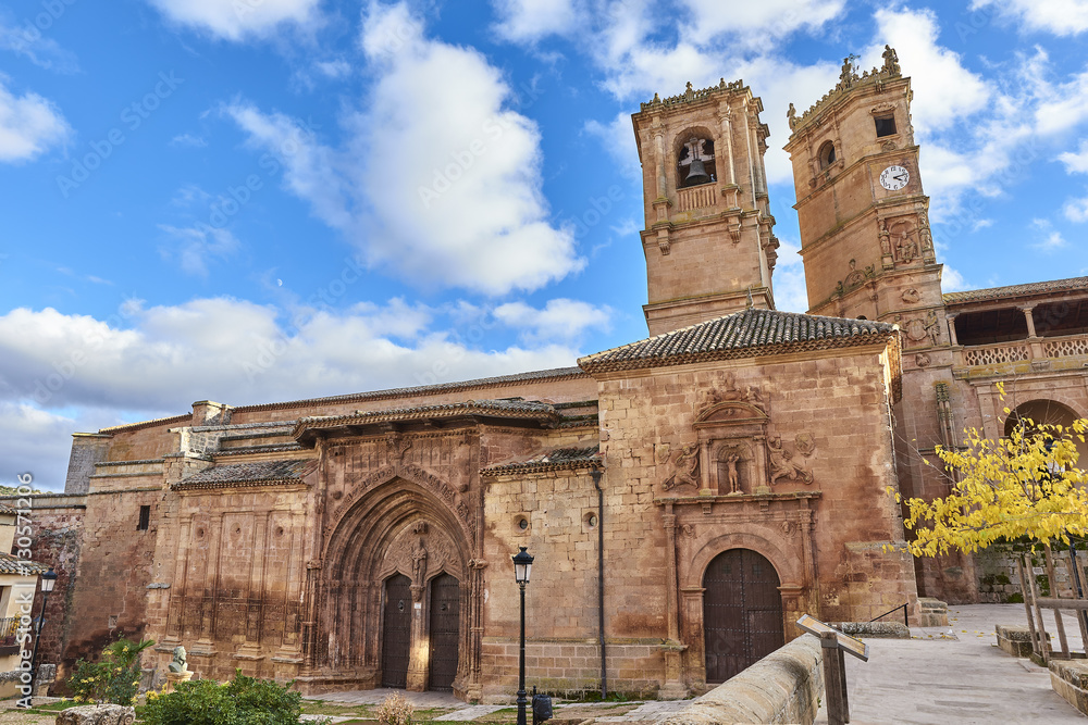 Iglesia de la Santísima Trinidad y Santa María y Torre del Tardón de la Lonja de Santo Domingo de Alcaraz, Albacete, España