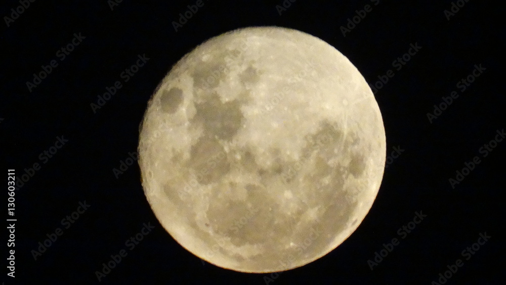 Obraz premium Full moon in Chile