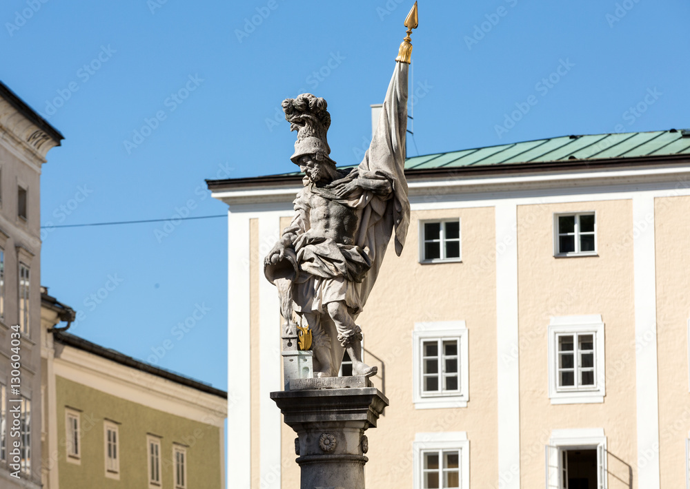 Fototapeta premium The fountain St Florian on Alter Markt in Salzburg. Austria