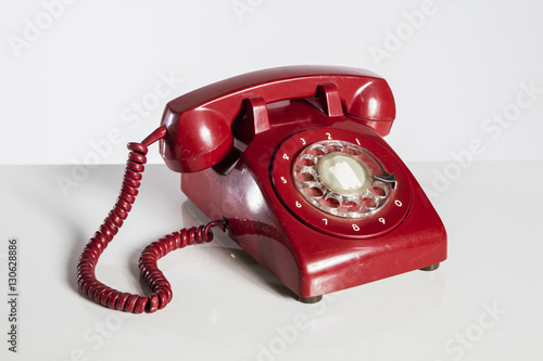 Red dial phon