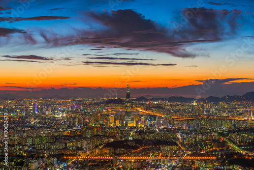 Downtown skyline in Seoul, South Korea. © CJ Nattanai