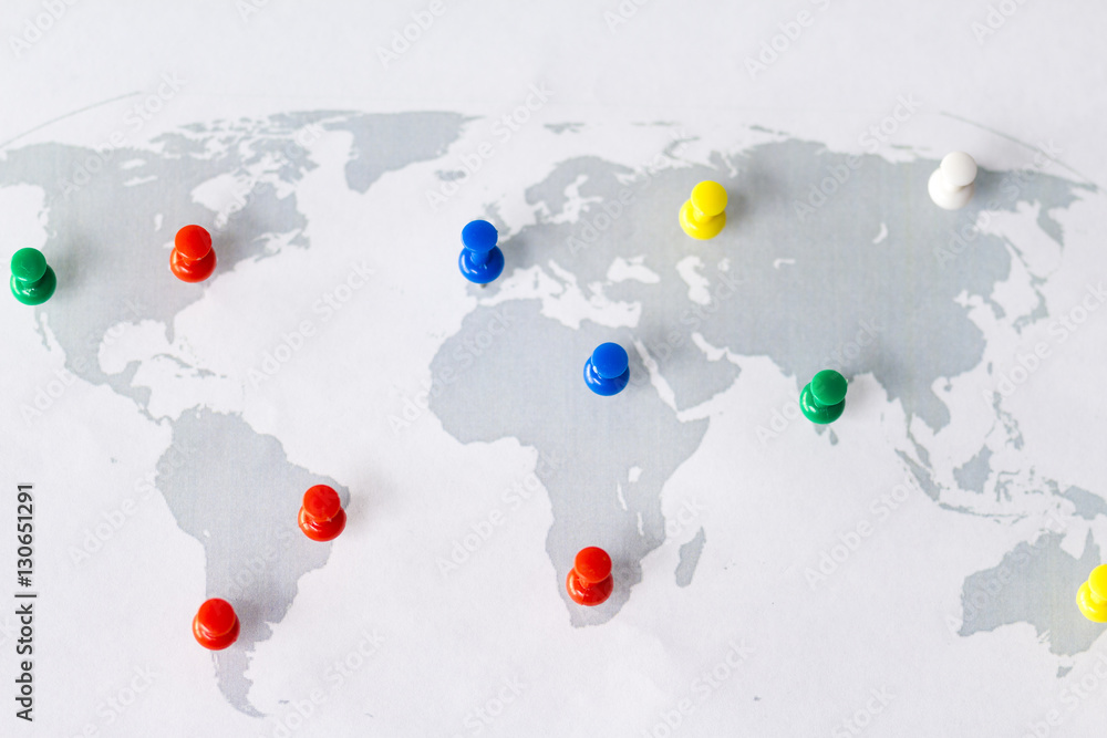 Naklejka premium World map with push pins