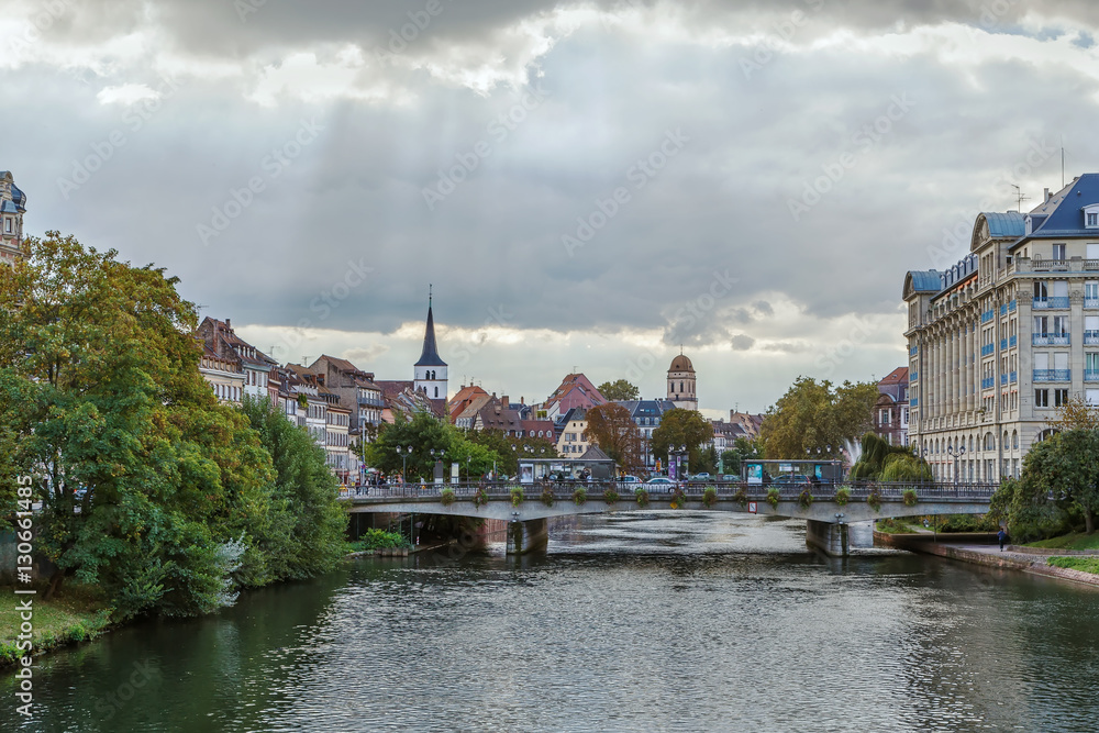 Obraz premium Ill river in Strasbourg