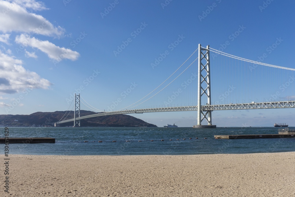 砂浜と吊橋1 砂浜と吊橋1
