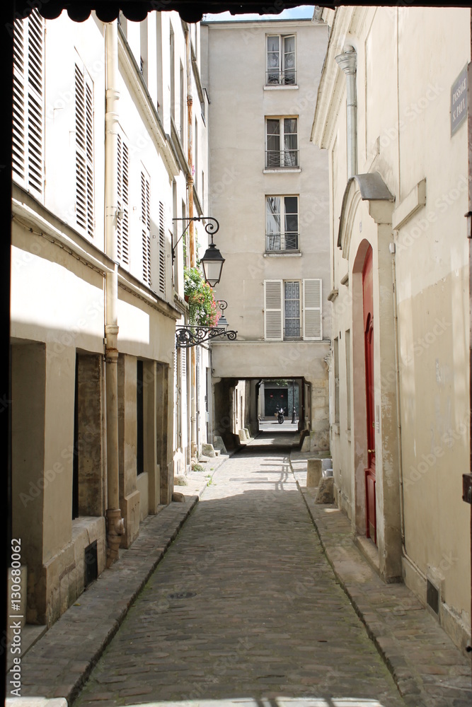 Rue Saint-Antoine