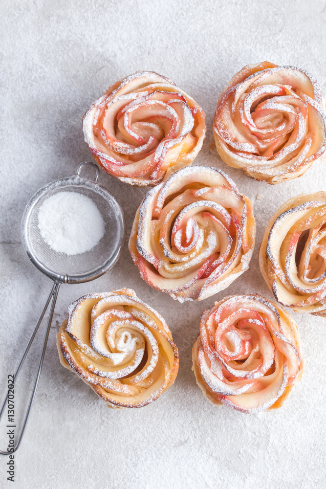 delicious apple rose cakes