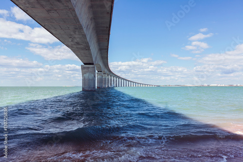 Pont de l'ile de ré photo