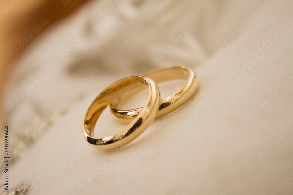 Wedding rings 