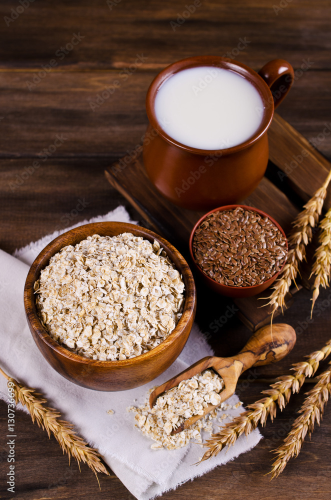 Dry oat flakes Dry oat flakes