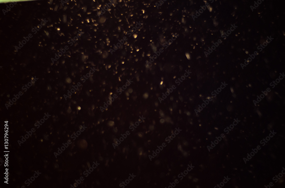 Snow falling from the night sky Snow falling from the night sky