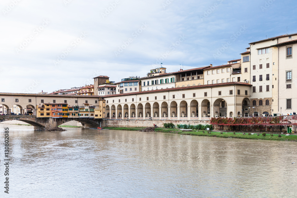 vasari corridor and ponte vecchio over Arno