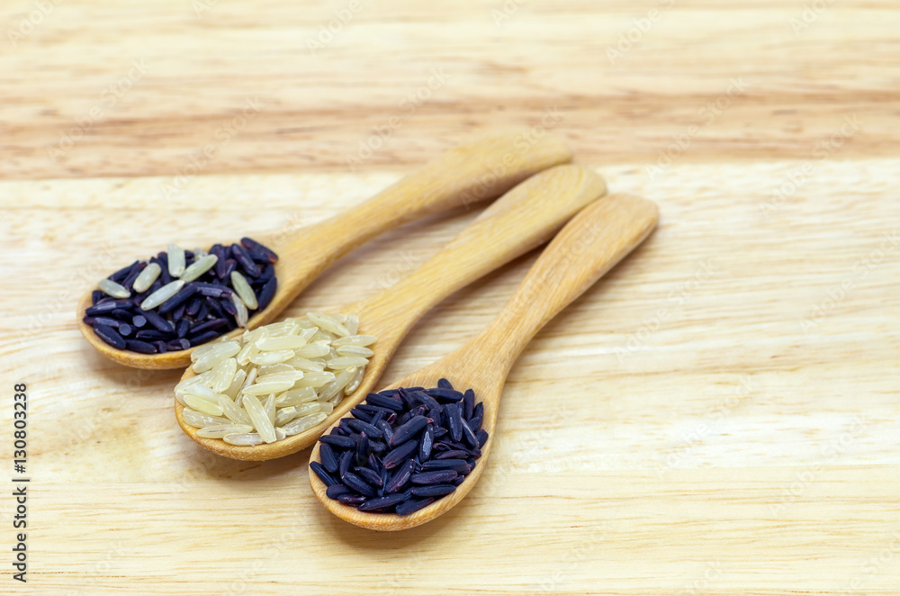 Rice Berry and Brown rice. Rice Berry and Brown rice.