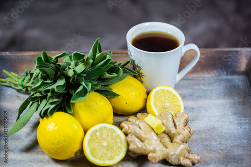 Erkältung - Tee mit Ingwer und Salbei