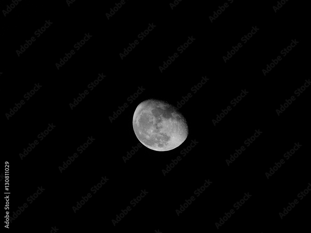 Obraz premium Fase lunare il 88 per cento chiaro - 17 / nov 2016 