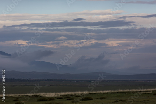 Mongolei - Steppe  W  ste  Berge