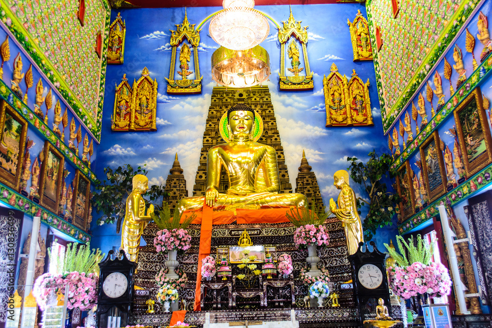 Fototapeta premium Compassionate Buddha temple Bawkway